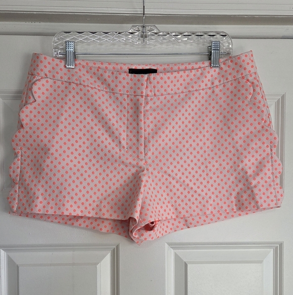 NWOT J. Crew White & Pink Polka Dot Shorts with Scalloped Pockets - Size 12 - Picture 1 of 8